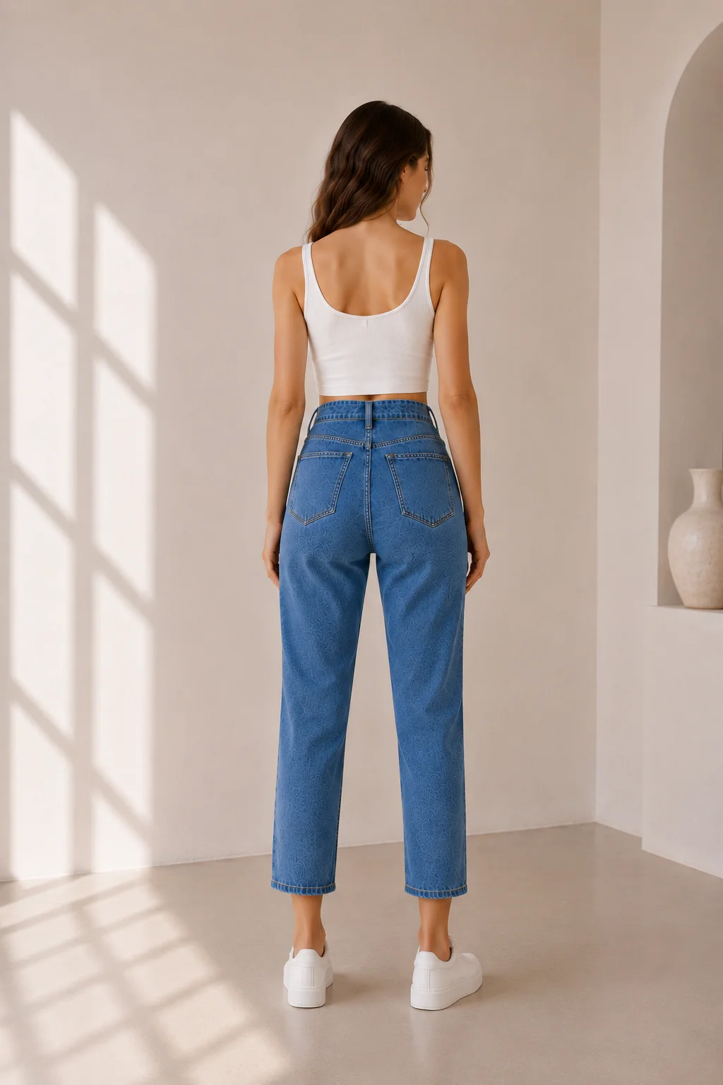 STRAIGHT CROP